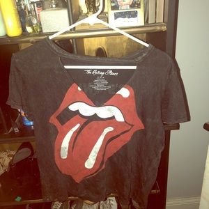 Rolling Stones cut out v neck shirt!